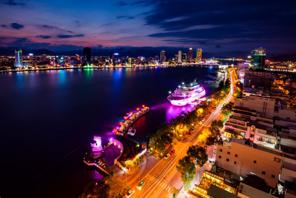 The river sky danang