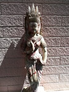 Statue nang apsorn idol