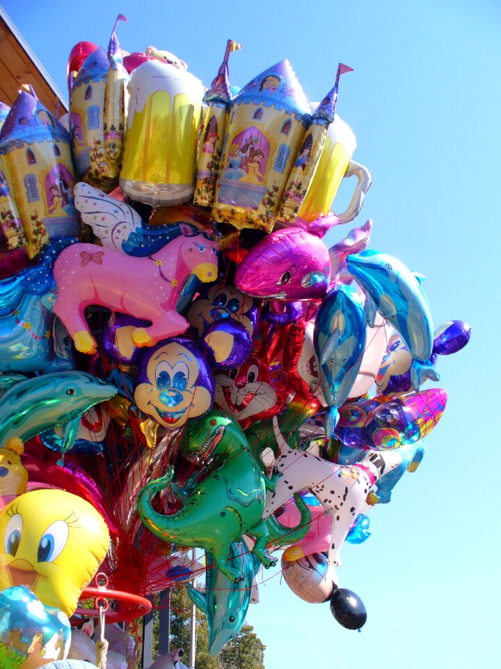 Fun folk festival helium