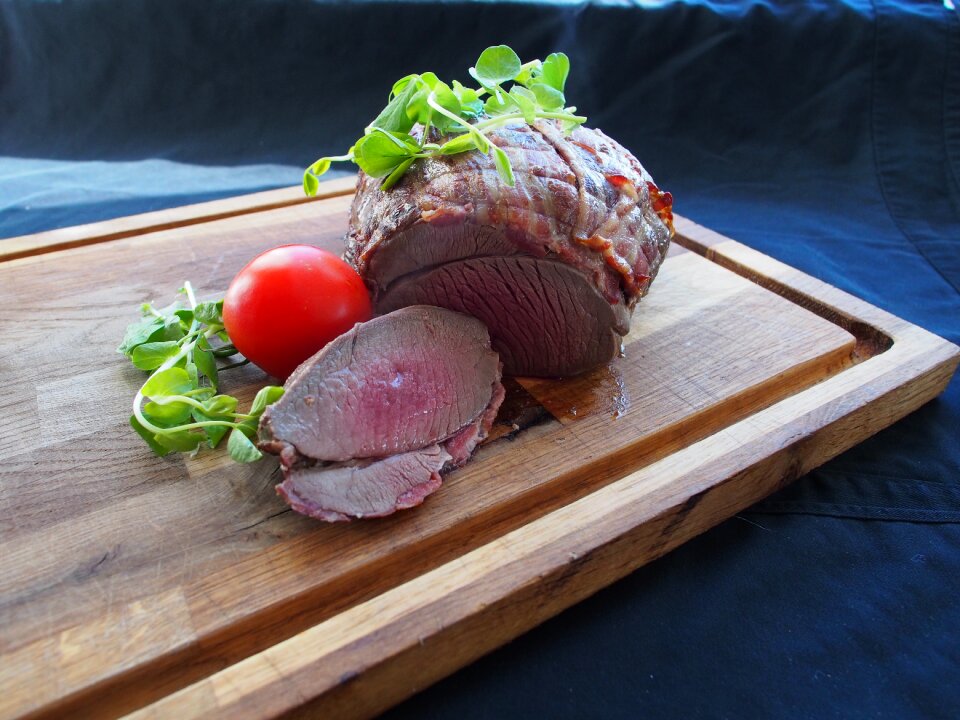 Medium rare hovederet watercress
