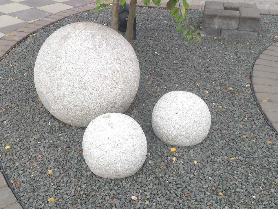 Exhibition plates stone