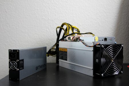 Hardware mines crypto
