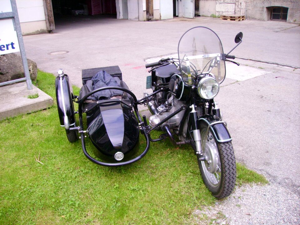 Oldtimer two wheeled vehicle sidecar motorcycle