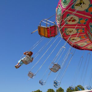 Fairground year market flying