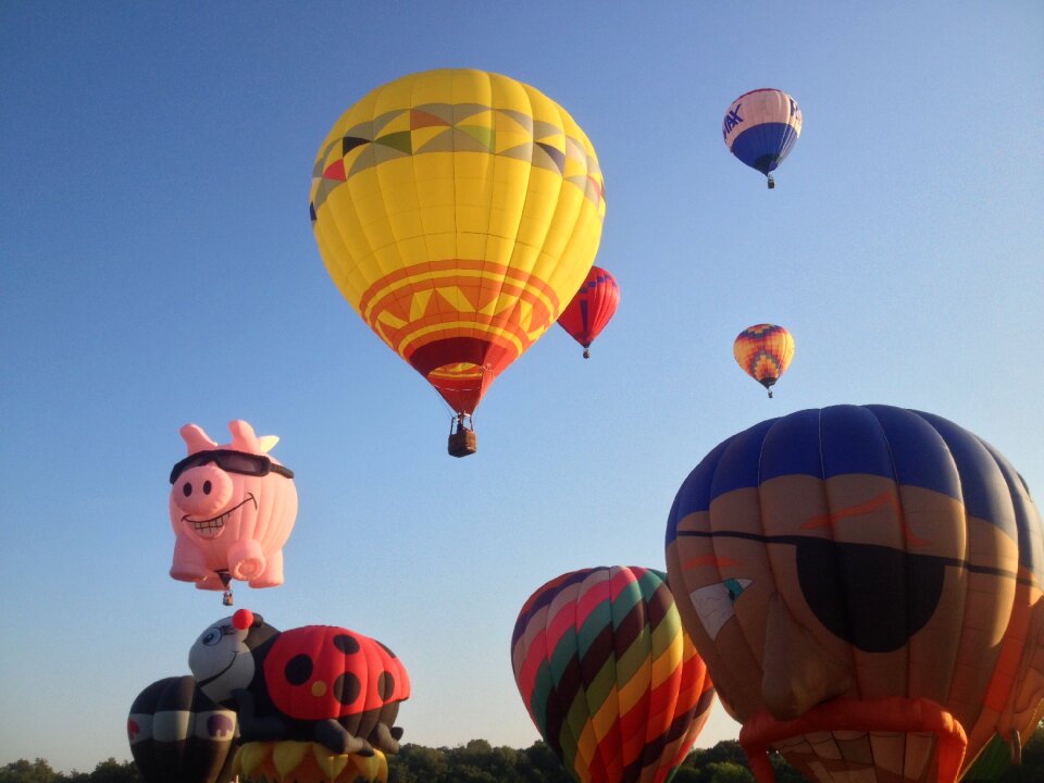 Float ballooning lift