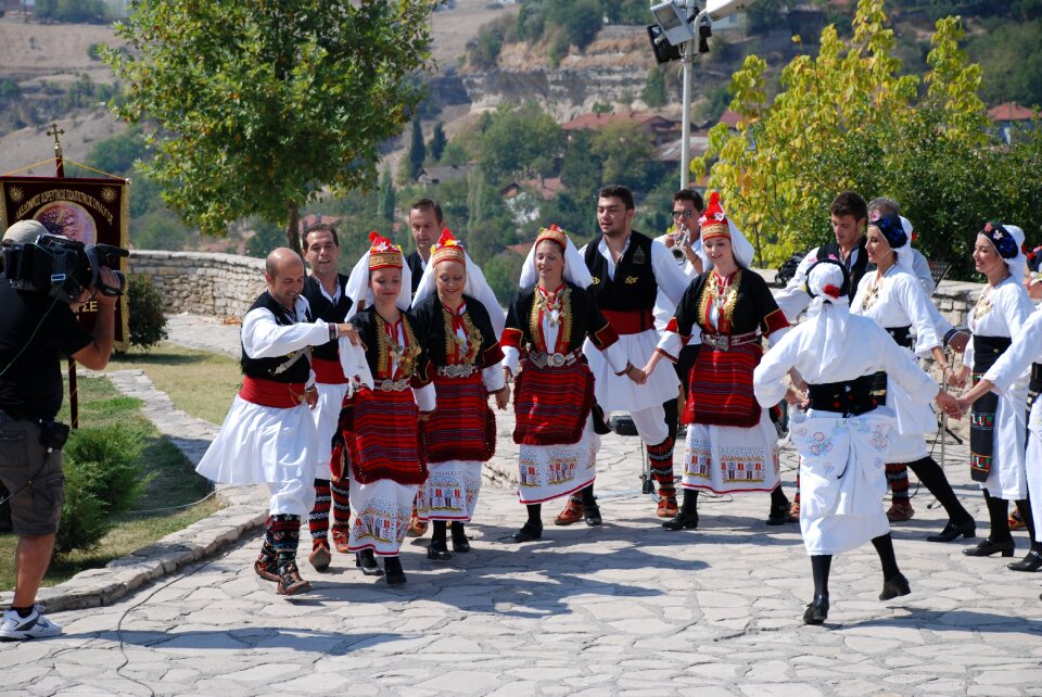 Greek folklore team hellenic dance