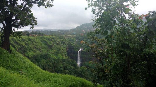 Monsoon lonavala kune falls photo