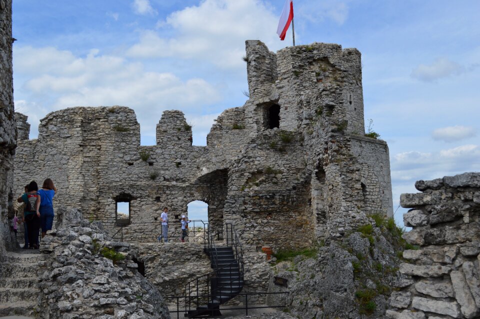 Poland ogrodzieniec the ruins of the
