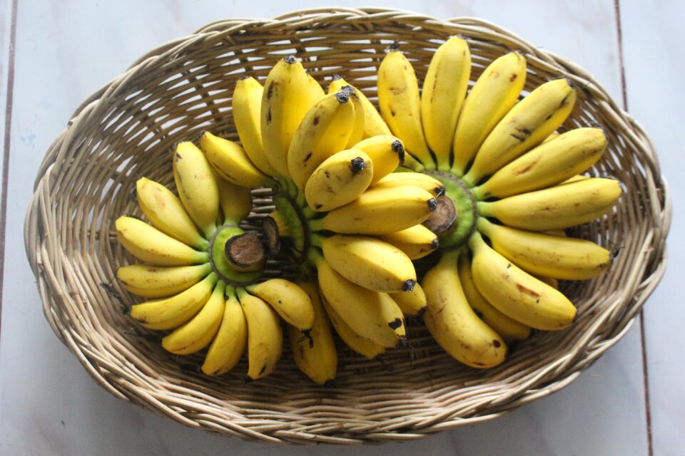 Egg banana fruit