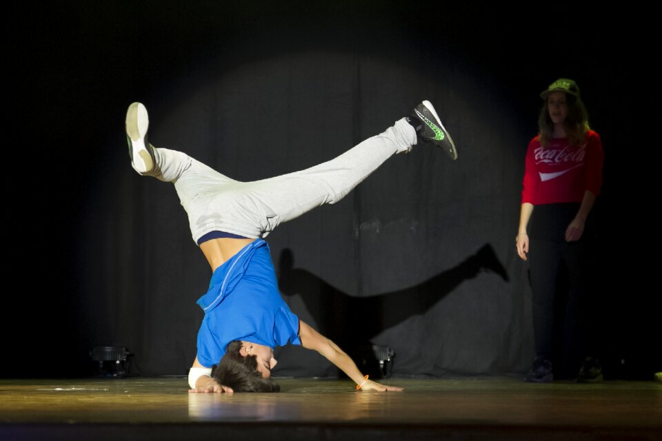 Hiphop dance dance show