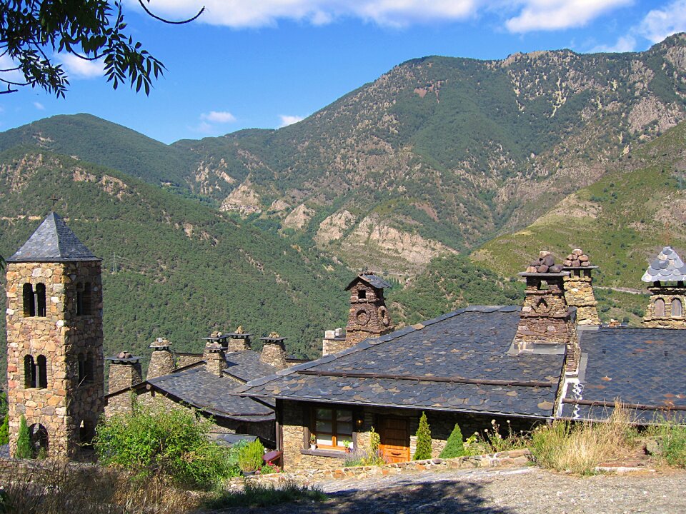 Slate roofs andorra construction of the pyrenees