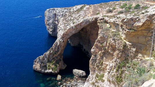 Mortar blue grotto sea