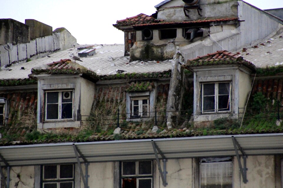 Portugal roof historically