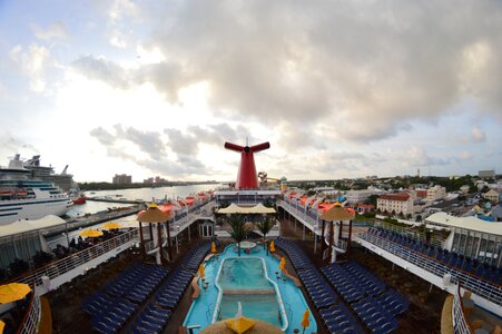 Vacation boat cruise