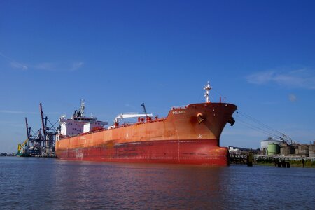 Ship trade shipping
