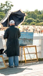 «artist painter create character