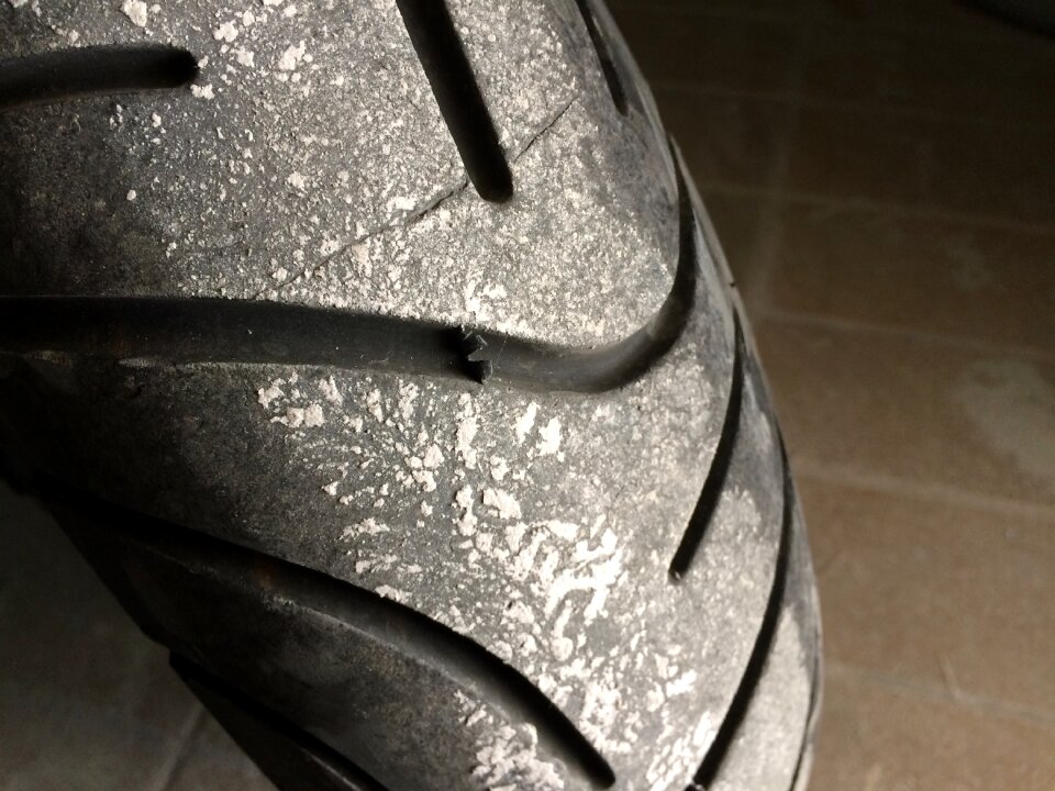 Rubber rim scooter
