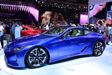 Auto logo company