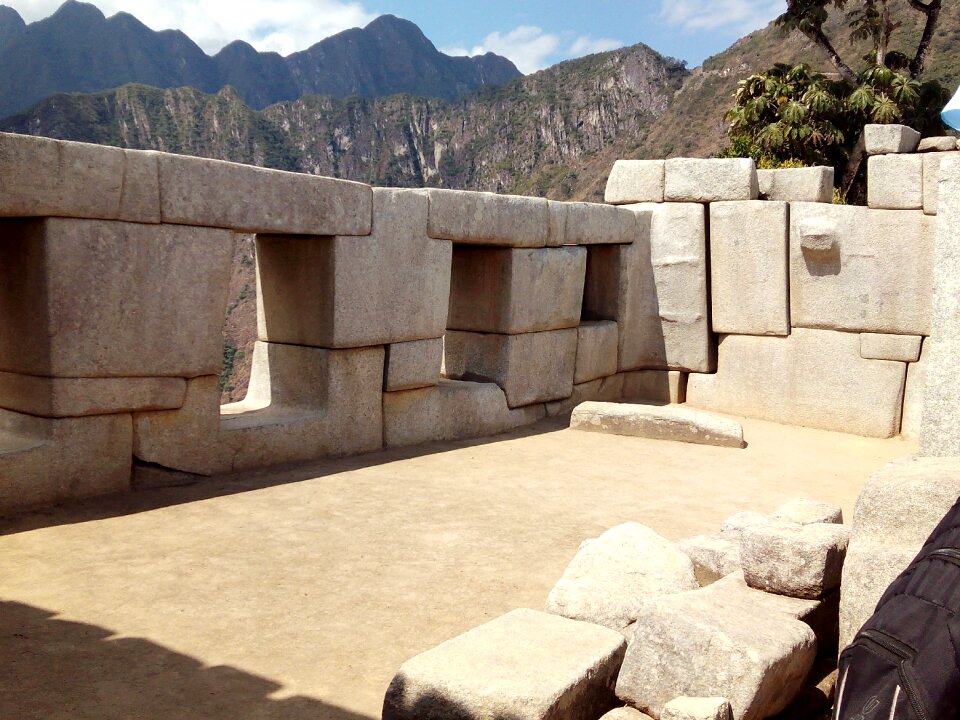 Mountain archeology andes
