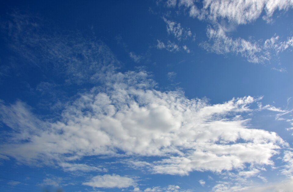 Horizon white cloud nature