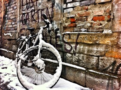 Urban wheel snow