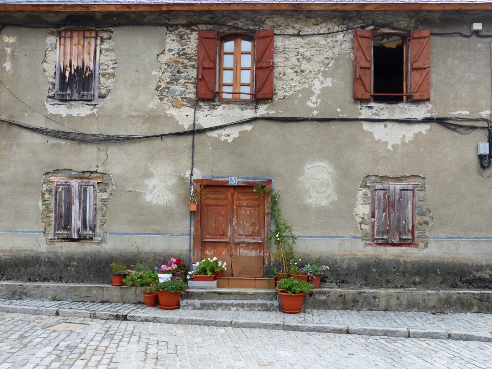 Franco facade popular architecture