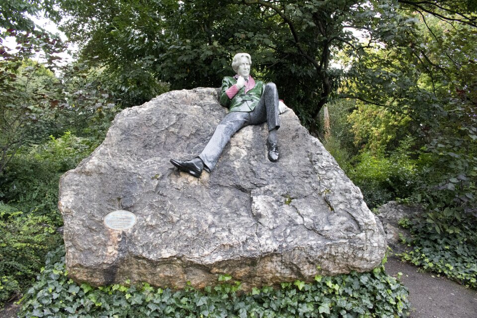 Places of interest sculpture statue