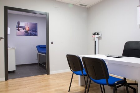 Rehabilitation physiotherapy doctor