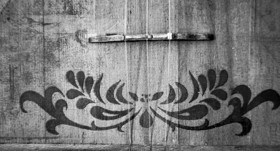 Black and white music strings