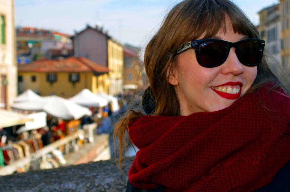 Flea market models smile