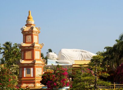 The reclining buddha tower temple buddhism