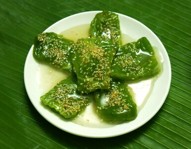 Cake insertion local vietnam