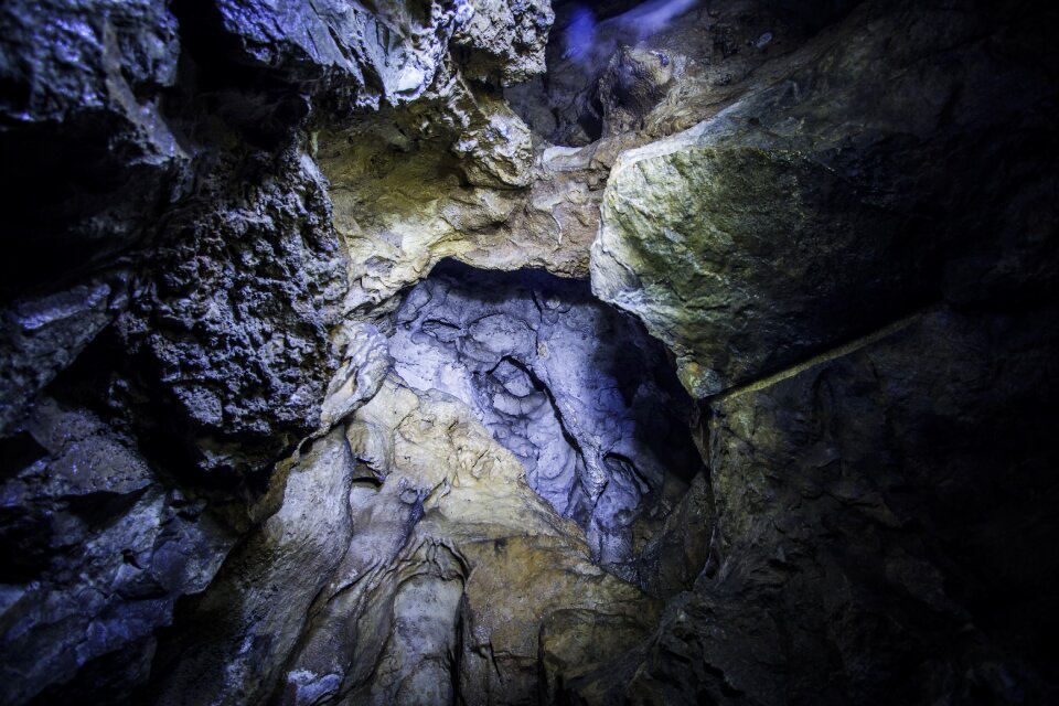 Cliff caves portal speleothems