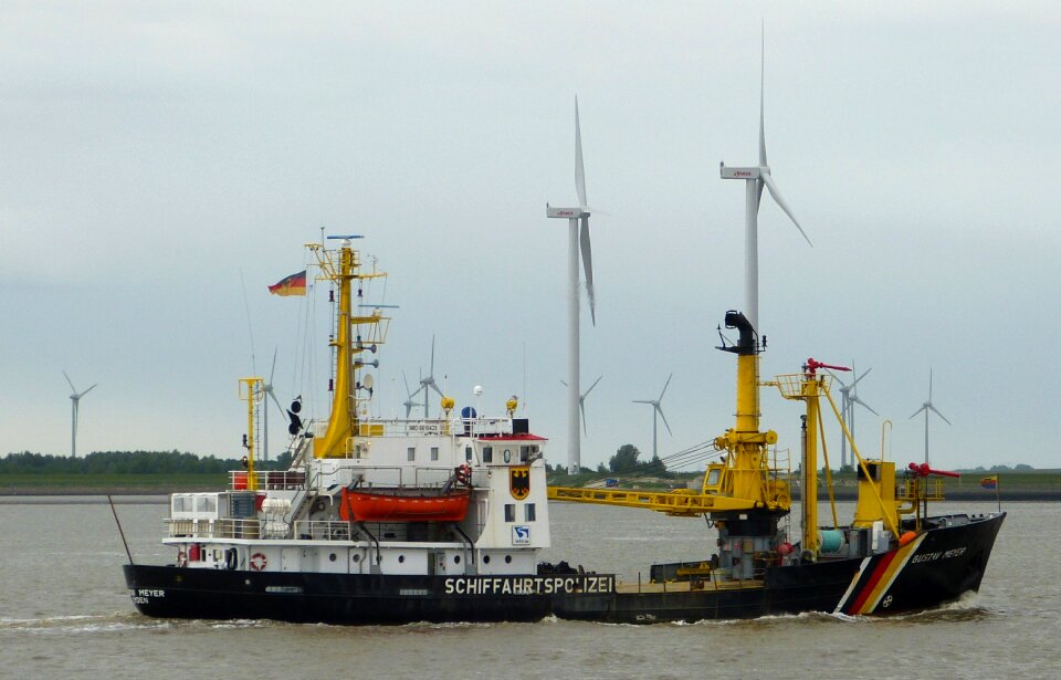 Shipping police north sea shipping