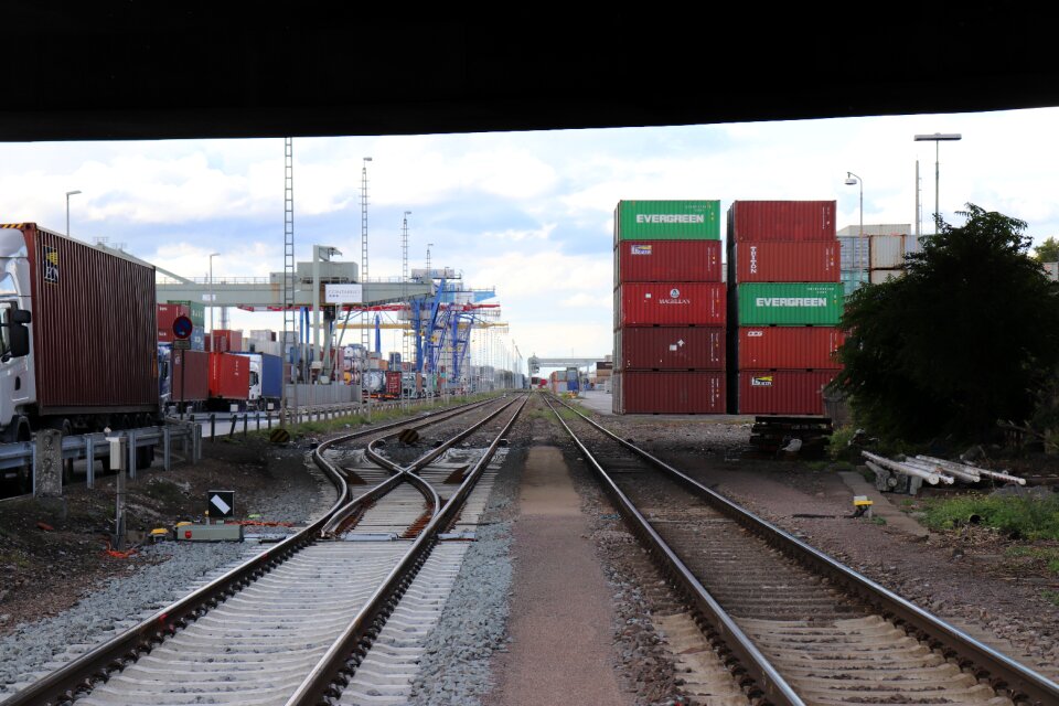 Tons mannheim harbour area