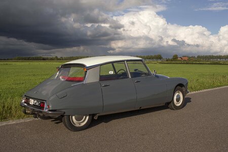 Gris ciel lourd lhs citroen ds