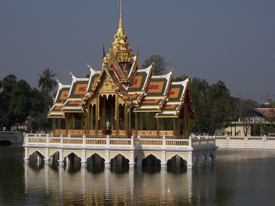 Travel summer residence of the king thailand