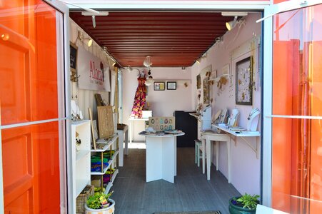 Jewelry shipping container