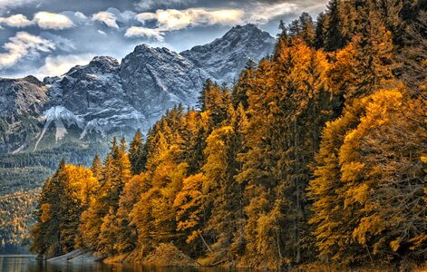 Brine eibsee mountain photo