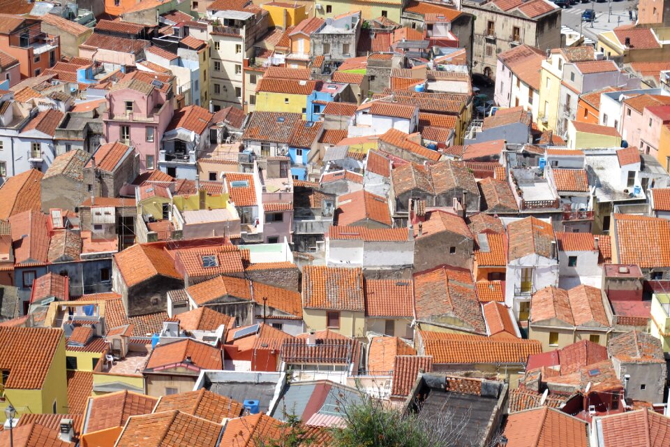 Houses roofs pierre