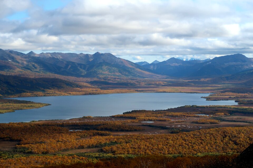 Nachikinskoe lake kamchatka tundra