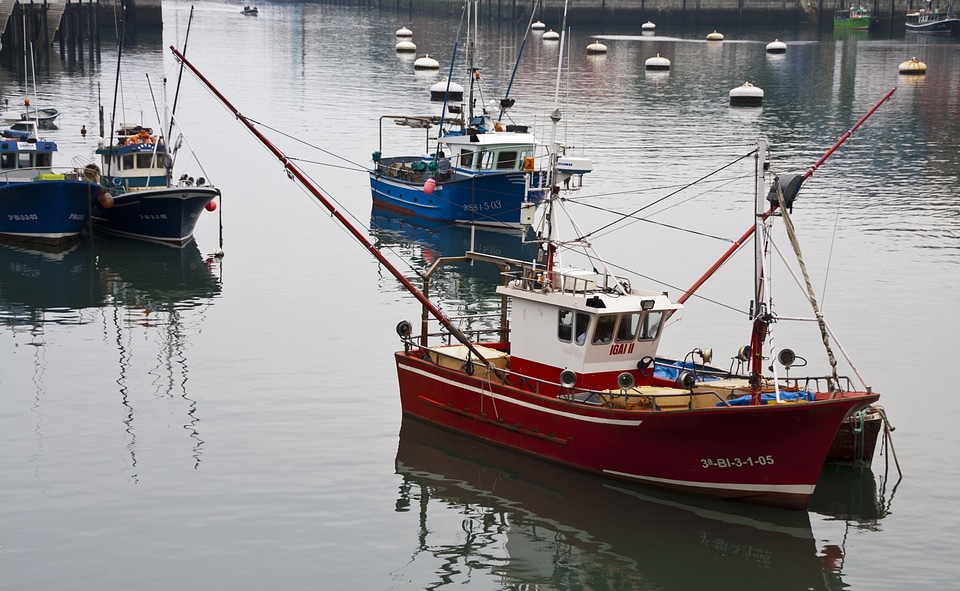 Sea nautical vessel