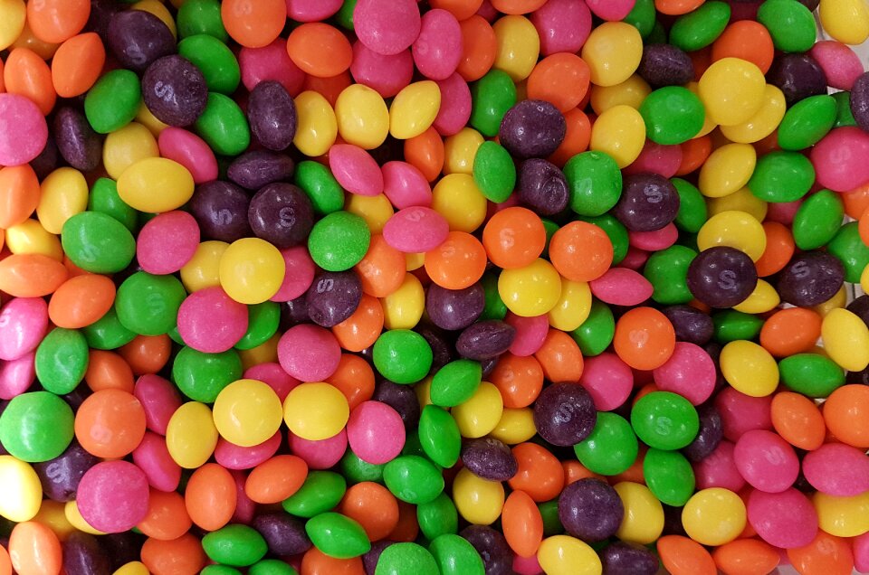 Sugar candied confectionery