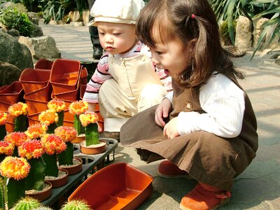 Botanical garden children's baby models photo