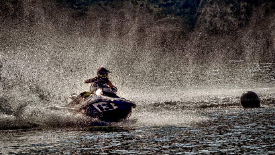 Race water sports racing