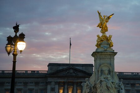 Buckingham palace sunset pink