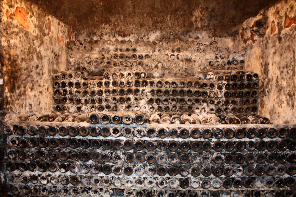 Cave bottles red wine