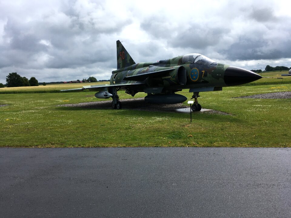 Viggen aircraft cloud