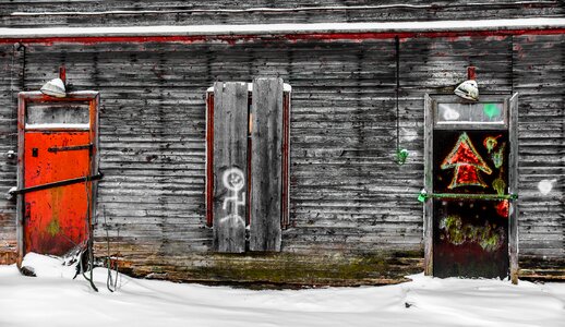 Dirty aged building