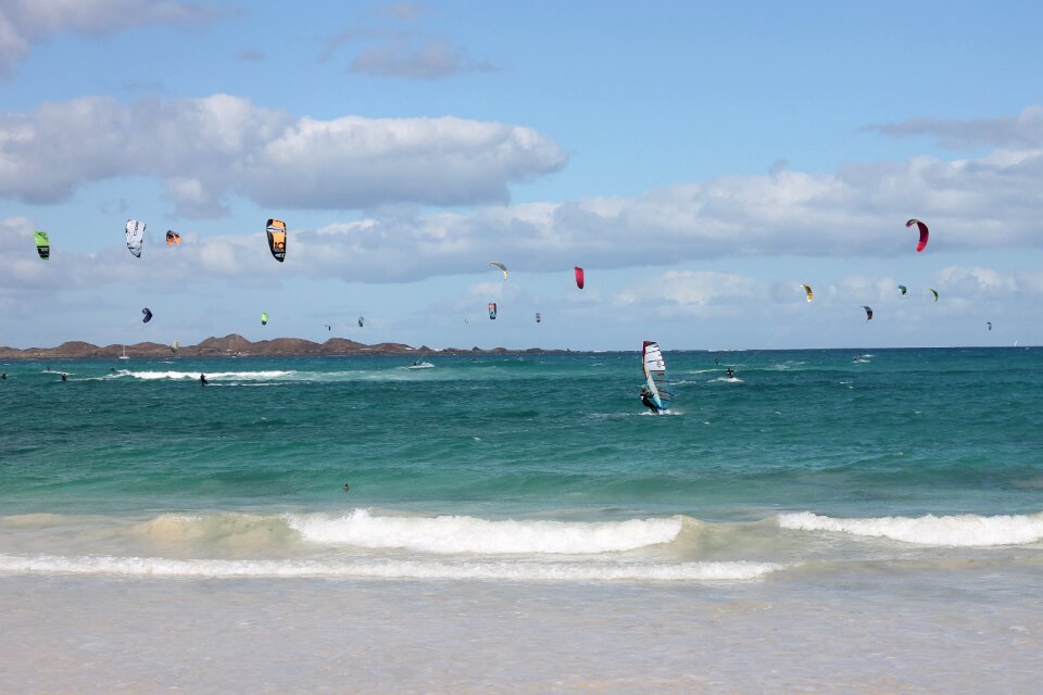 Kite surfing dragon sun